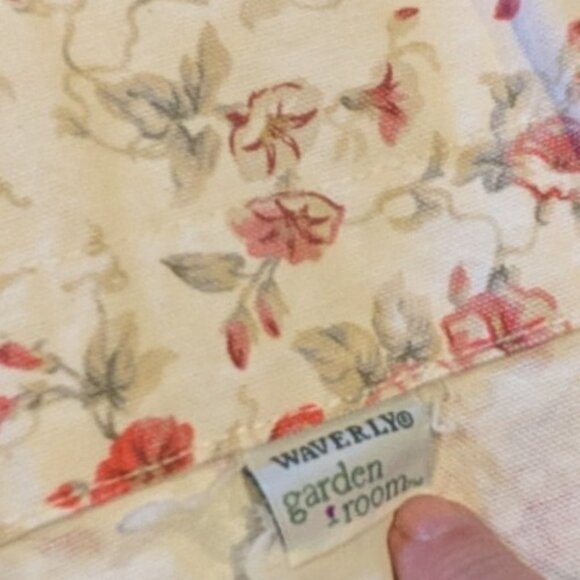 Pair Waverly Garden Room Swag Valance Curtain Set Red Gingham Cabbage Rose - Picture 5 of 8